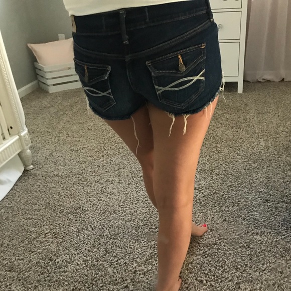 Abercrombie &Fitch Shorts - Picture 7 of 7